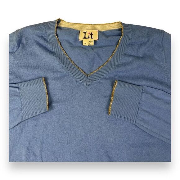 Label + Thread Frankie Vee Sweater Size Medium - Picture 2 of 5